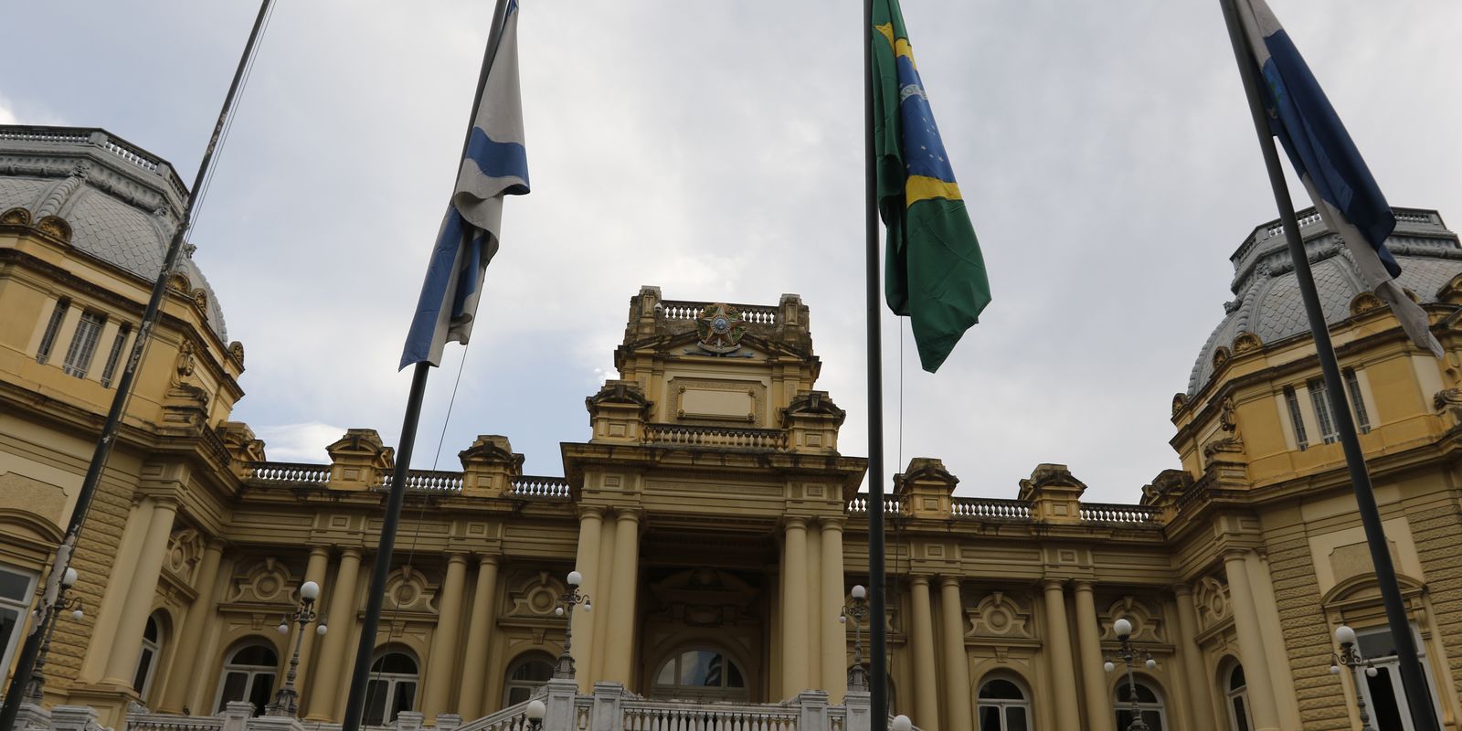 STF agenda para 19 de agosto julgamento sobre novas eleições no RJ
