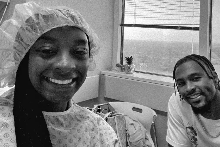 Simone Biles revela procedimento médico em hospital ao lado do marido Jonathan Owens