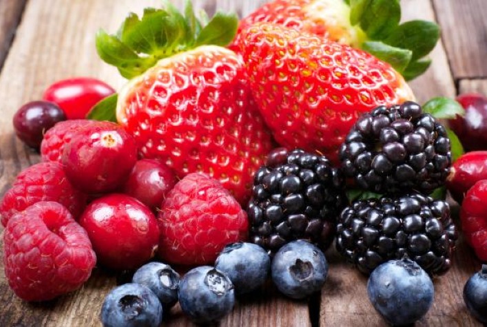 Superfrutas como berries se destacam no inverno por fortalecer a imunidade e o coração