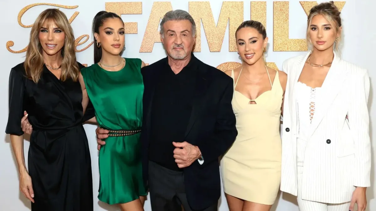 Sylvester Stallone revela que pintura é sua verdadeira paixão aos 80 anos