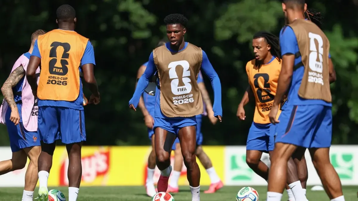 Tchouaméni retorna a treinos da seleção francesa antes das quartas da Copa do Mundo