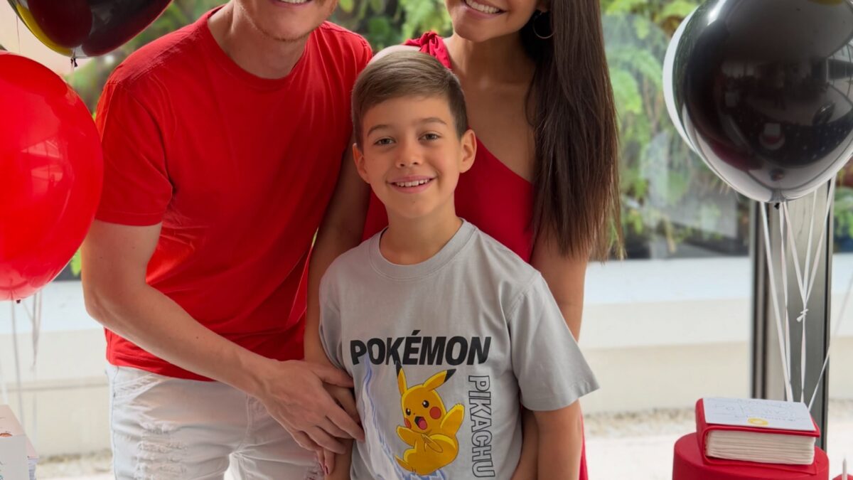 Thais Fersoza e Michel Teló celebram 9 anos do filho Teodoro com festa Pokémon