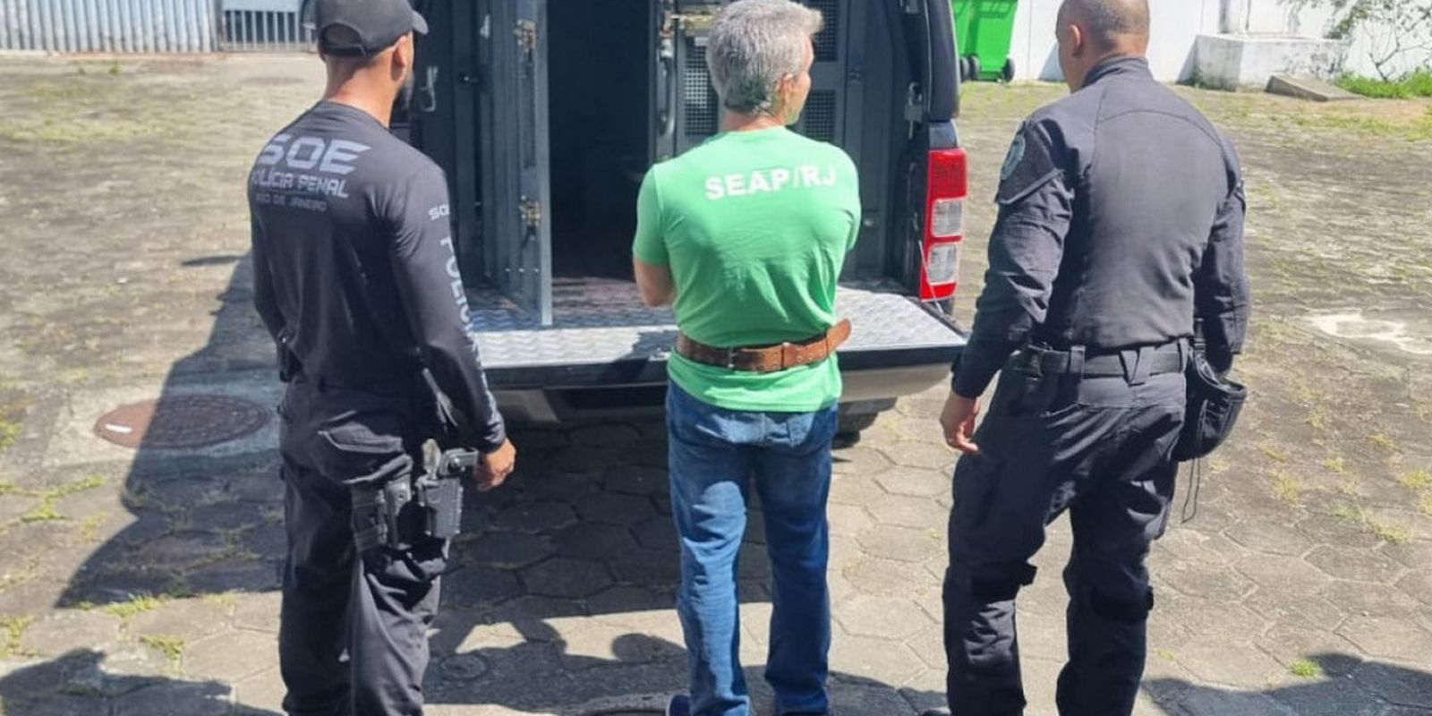 Três policiais militares são presos por descumprir prisão domiciliar no RJ