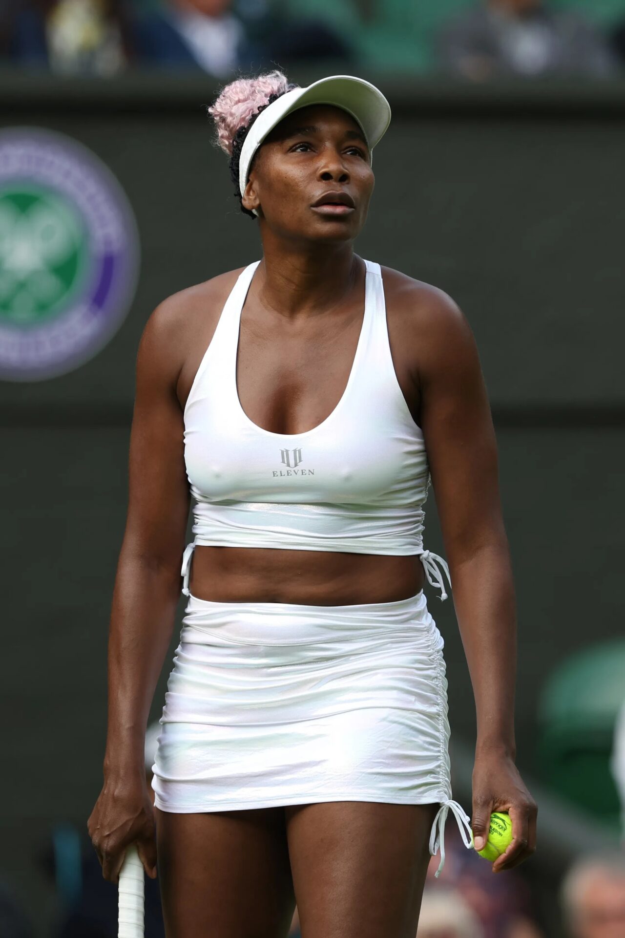 Venus Williams e Serena retornam a Wimbledon após uma década e celebram história juntas