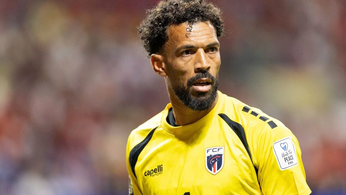 Vozinha é contratado pelo Colo-Colo e receberá 47 milhões de pesos chilenos por mês