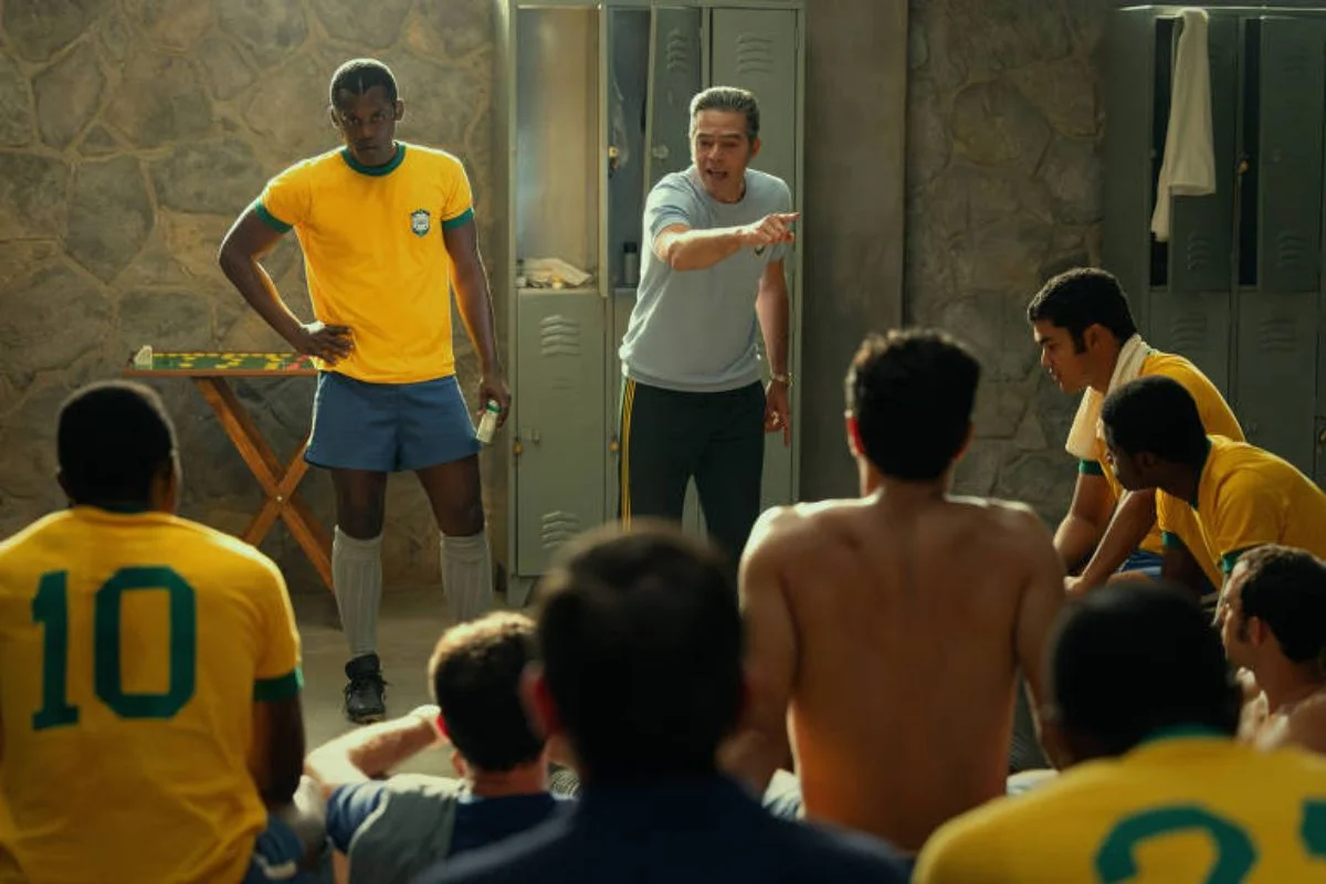 Wilson Piazza comenta sobre a série Brasil 70 e ressalta imprecisões nas conversas de vestiário