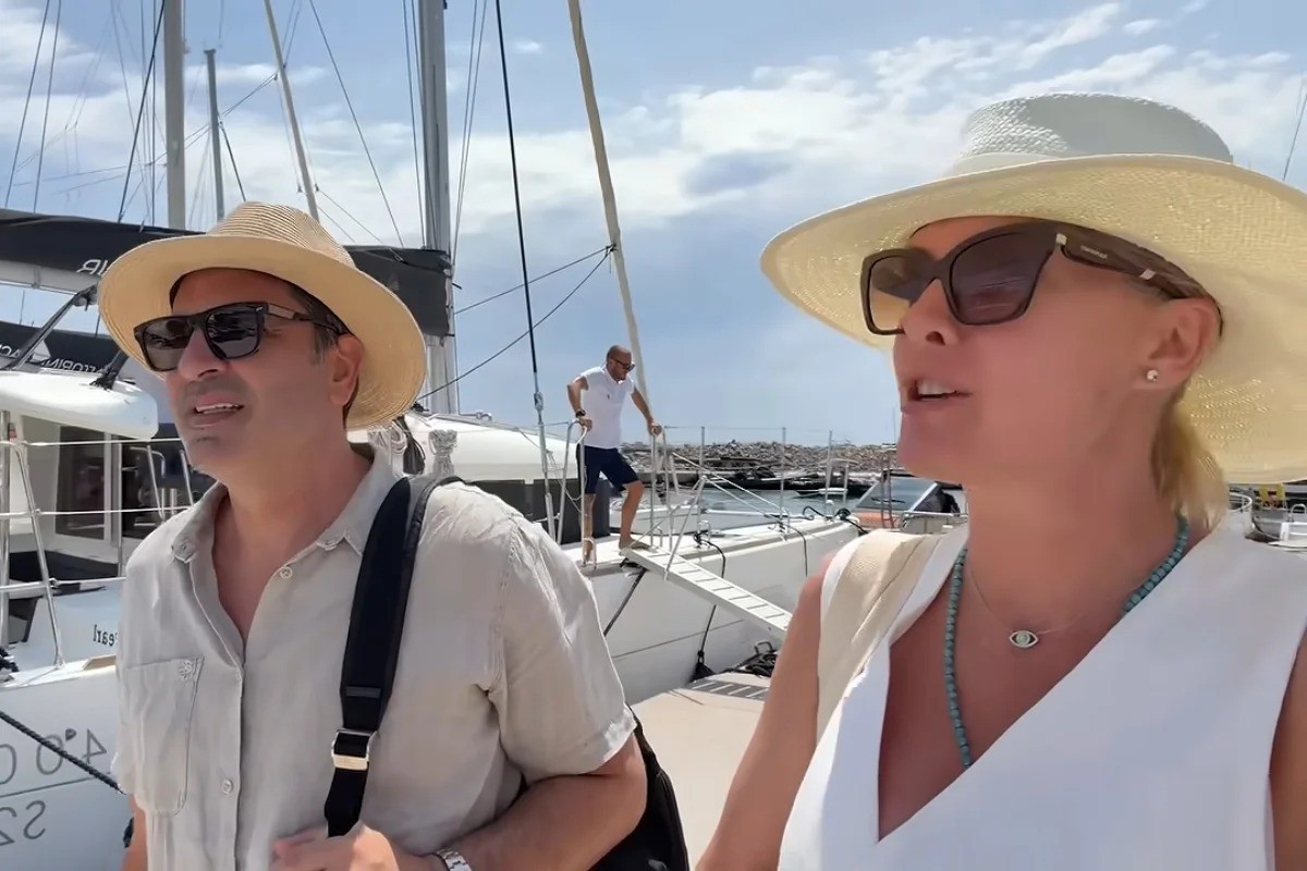 Ana Hickmann explora vulcão ativo na Grécia em viagem com Edu Guedes e o filho