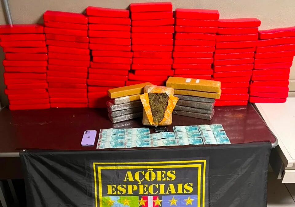 BAEP apreende 100 kg de maconha em Piracicaba e prende motorista na SP-304