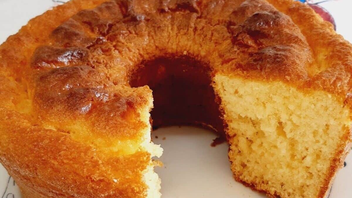 Bolo fofinho sem glúten conquista a internet e é ideal para o café da manhã