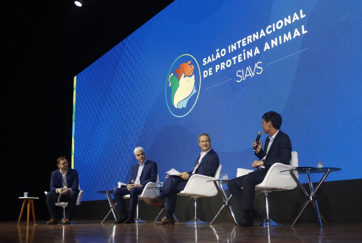 Brasil aposta na integração das cadeias produtivas para fortalecer exportações de proteína animal