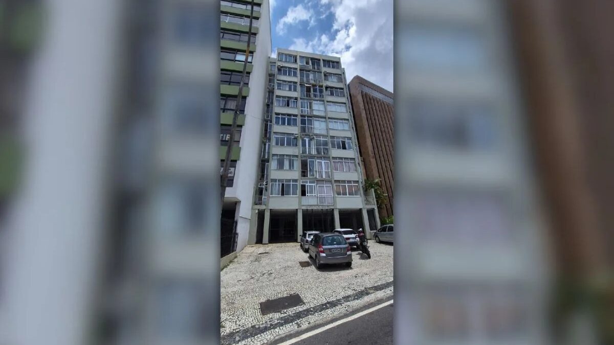 Caixa leiloa apartamento de Eduardo Bolsonaro em Botafogo por R$ 644 mil