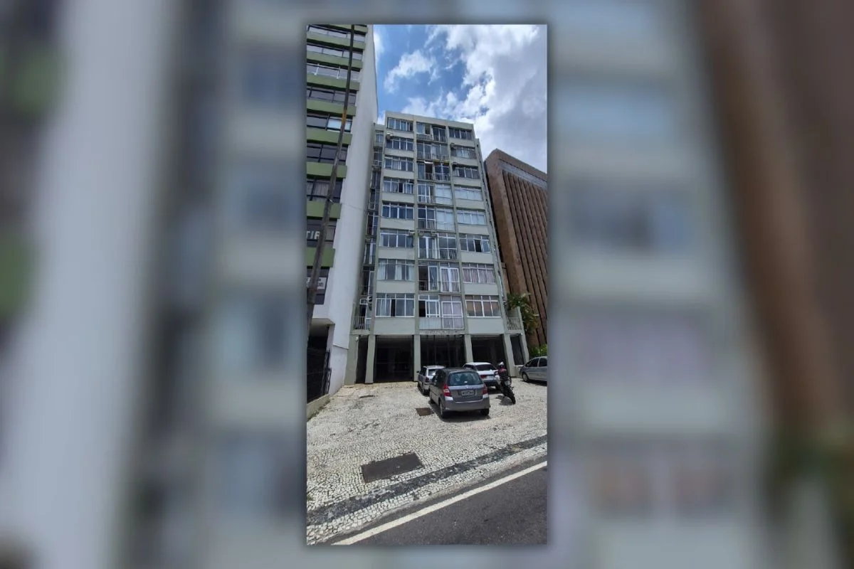 Caixa leiloa apartamento de Eduardo Bolsonaro em Botafogo por R$ 644 mil