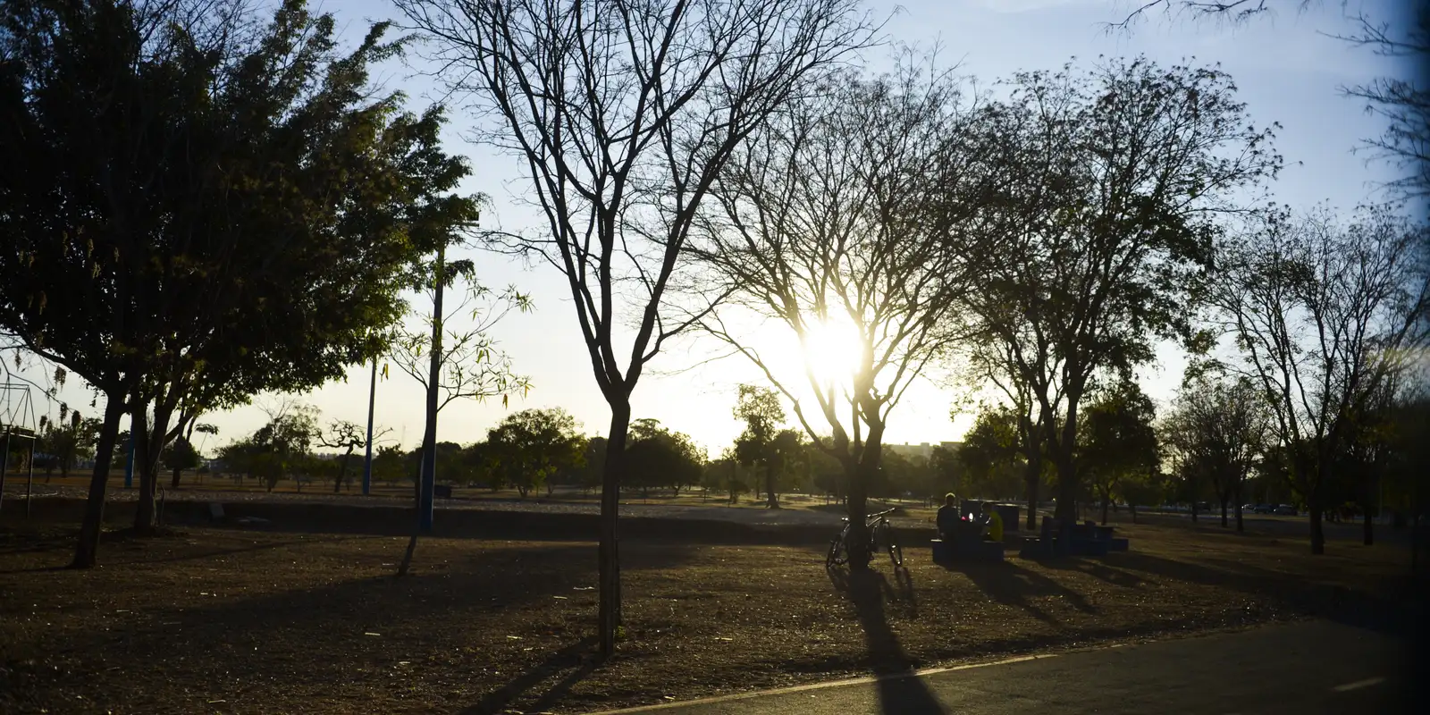 Centro-Oeste em alerta laranja por baixa umidade; temperaturas chegam a 38°C