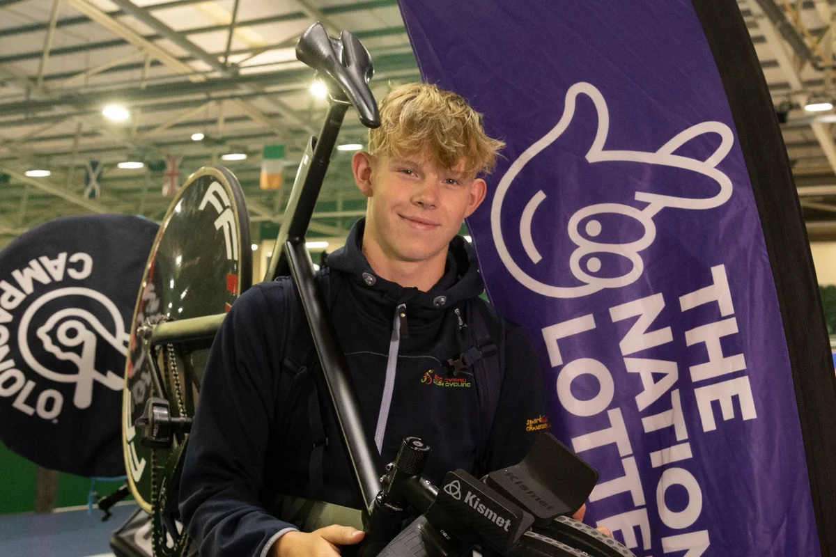 Ciclista britânico Finlay Tarling morre em acidente durante a Volta de Portugal