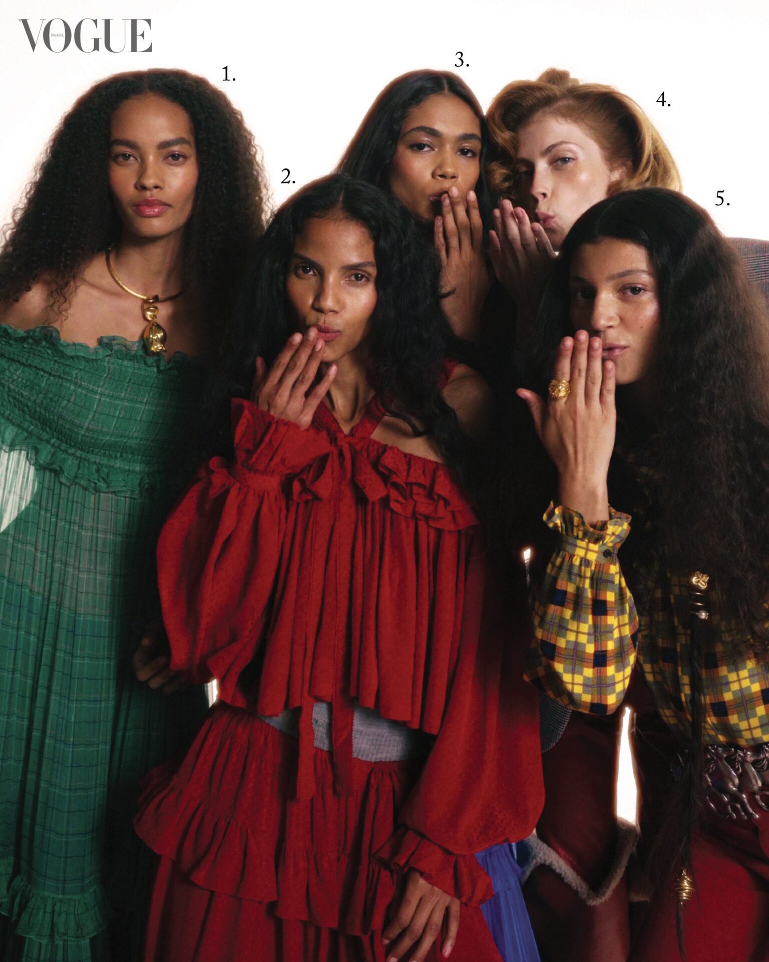 Cinco modelos brasileiras estrelam a capa da Vogue de agosto de 2026