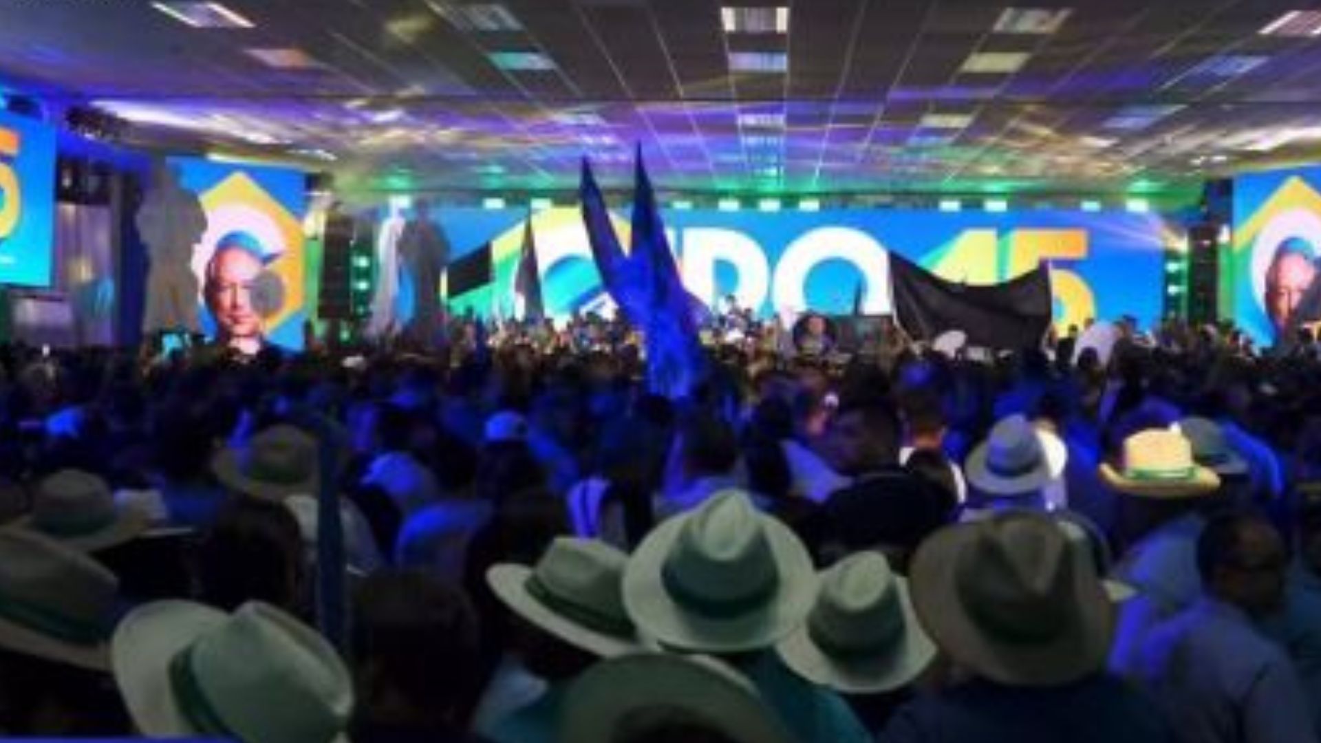 Ciro Gomes critica PT e diz que governo petista favorece crime organizado no Ceará