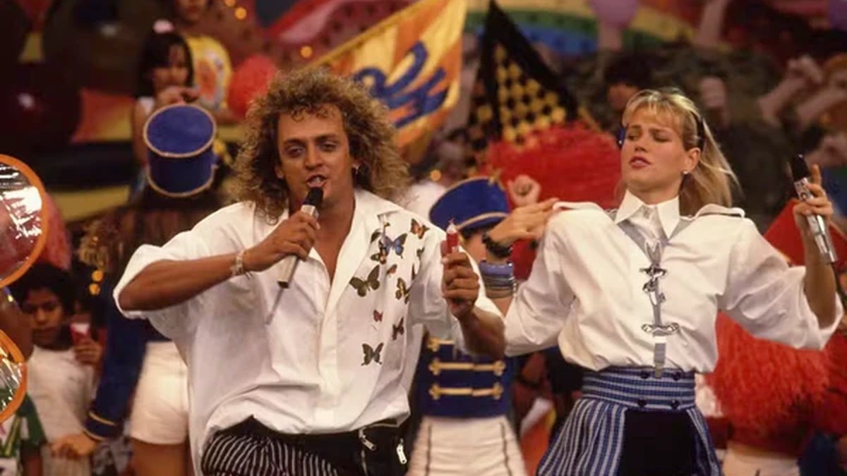 Compositor de sucessos de Xuxa, Cid Guerreiro se transforma em cantor gospel após culto com Carla Perez e Xanddy