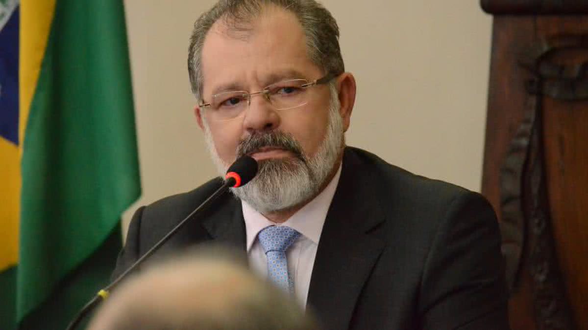 Conduta de Marcelo Nilo pode configurar crime contra o Estado Democrático de Direito