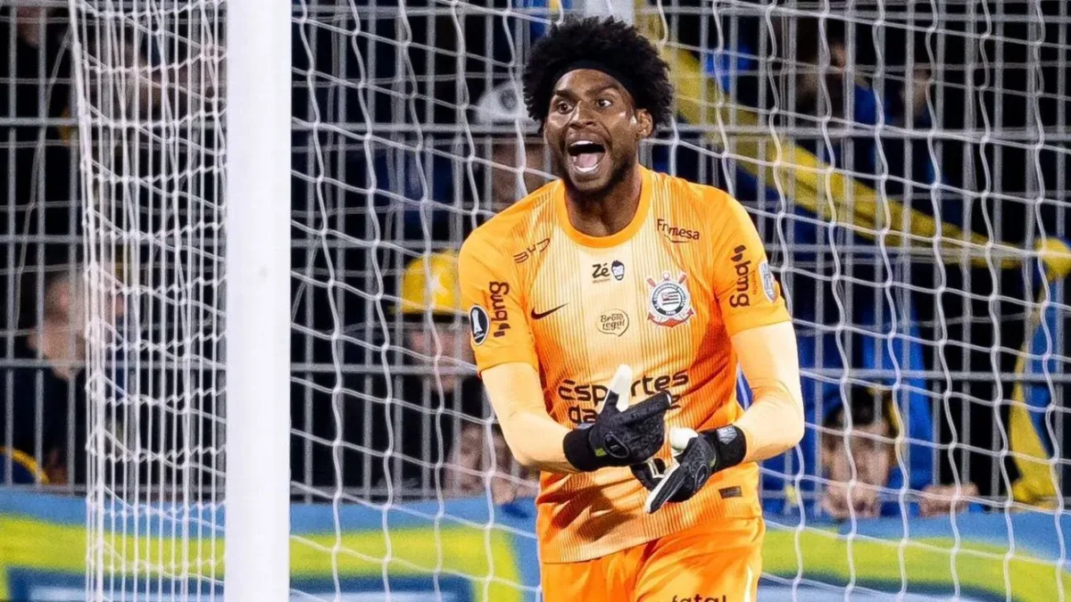 Corinthians repudia racismo contra Hugo Souza em jogo pela Libertadores