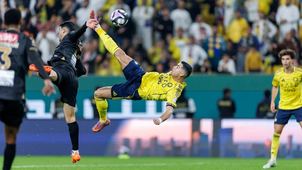 Cristiano Ronaldo inicia temporada no Al-Nassr em busca do milésimo gol