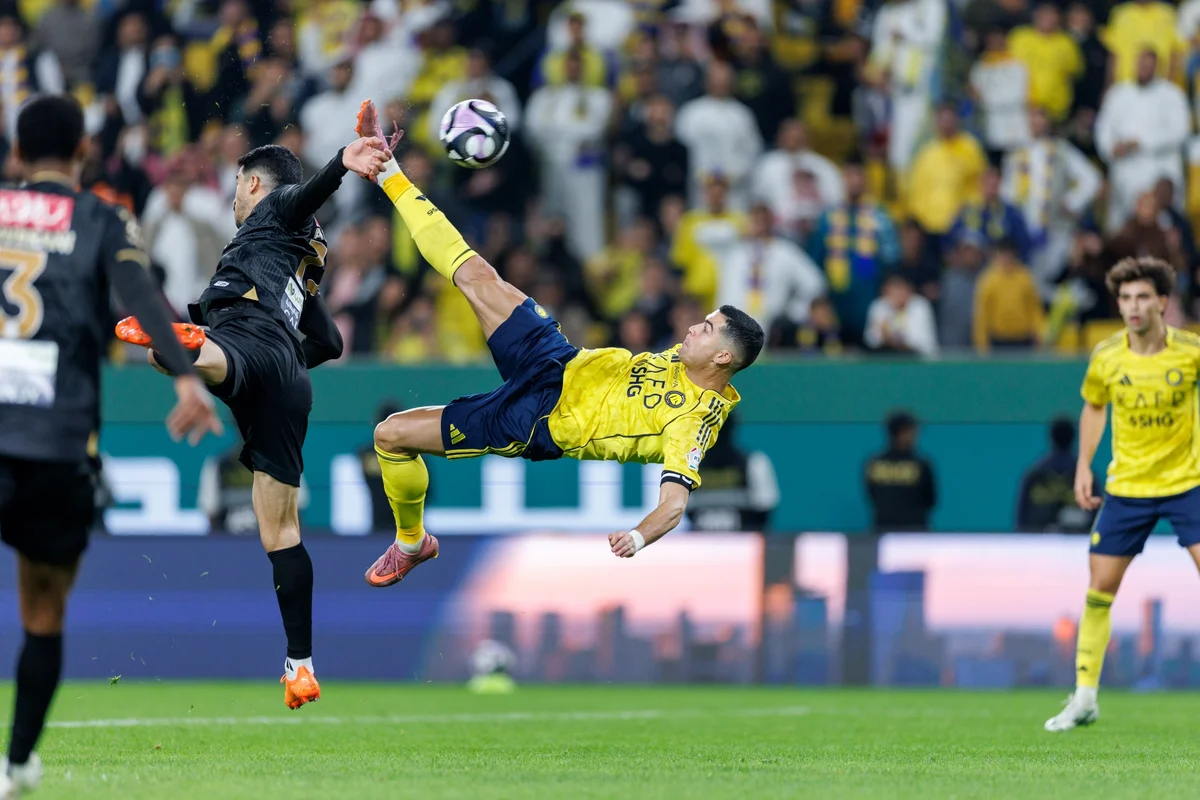 Cristiano Ronaldo inicia temporada no Al-Nassr em busca do milésimo gol