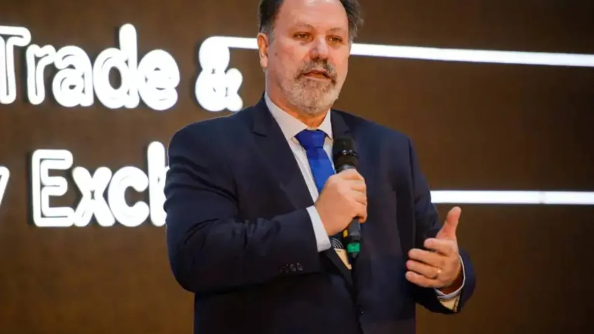 Data centers e IA impulsionam crescimento de pequenos reatores nucleares, aponta estudo