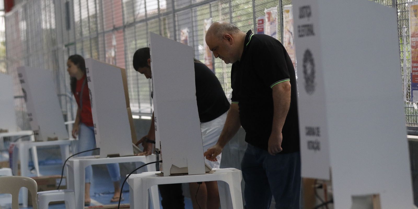 Eleições 2026: TSE esclarece regras e proibições para o dia da votação