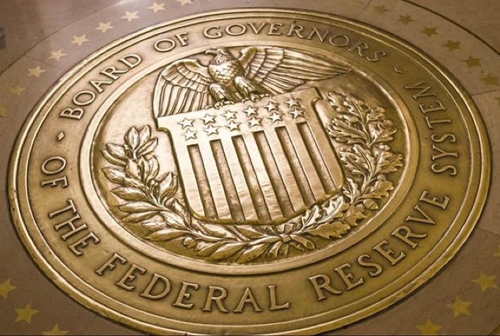 Fed pode manter juros inalterados com inflação mais moderada nos EUA
