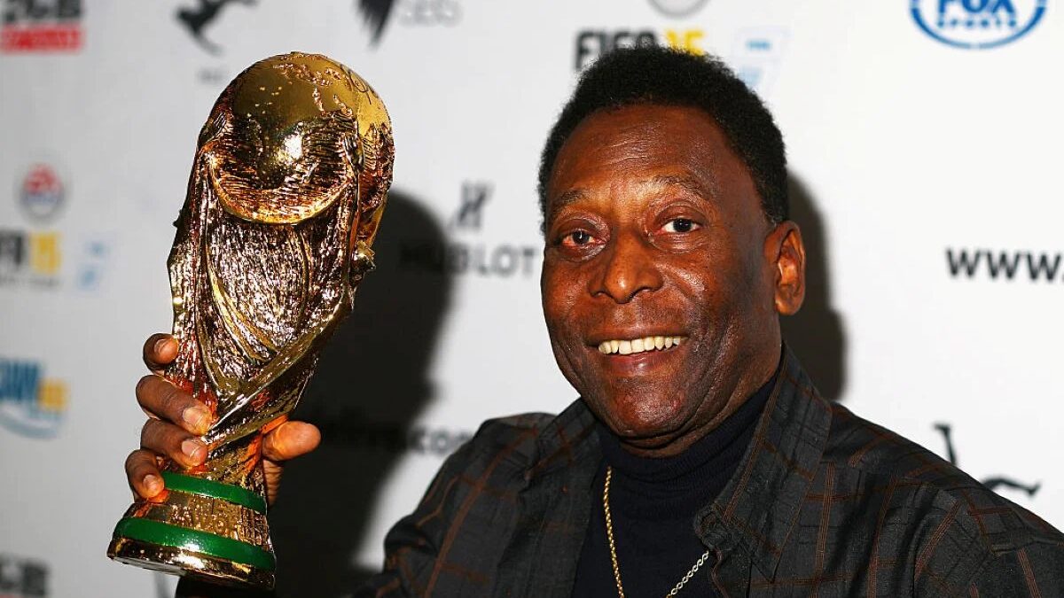Fifa revela lista dos 20 campeões mais jovens da Copa do Mundo com Pelé e Ronaldo