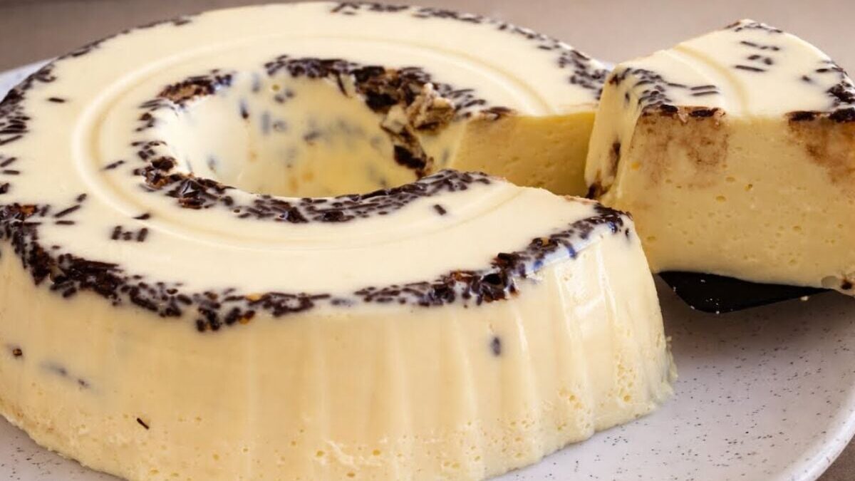 Flan de maracujá gelado: sobremesa fácil e deliciosa sem fogo!