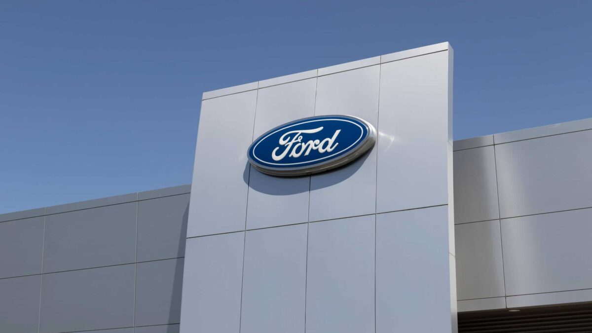 Ford lança assistente de IA que conhece seu carro melhor que você