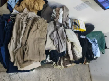 GAMA apreende 185 peças de roupas avaliadas em R$ 18,4 mil em Americana