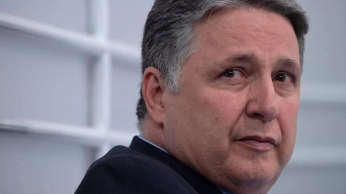 Garotinho afirma ter cumprido suspensão de direitos políticos e busca candidatura ao governo do RJ