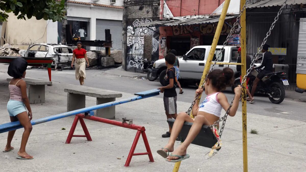 Governo do Rio cria órgãos para coordenar reocupação de territórios dominados por crime organizado