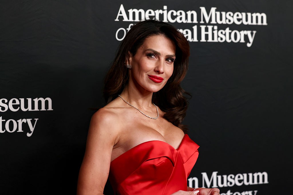 Hilaria Baldwin responde a crítica de hater com bom humor e revela mal-entendido