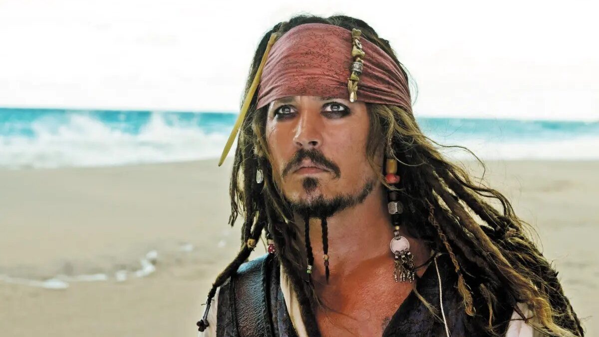 Johnny Depp negocia retorno como Jack Sparrow em novo Piratas do Caribe