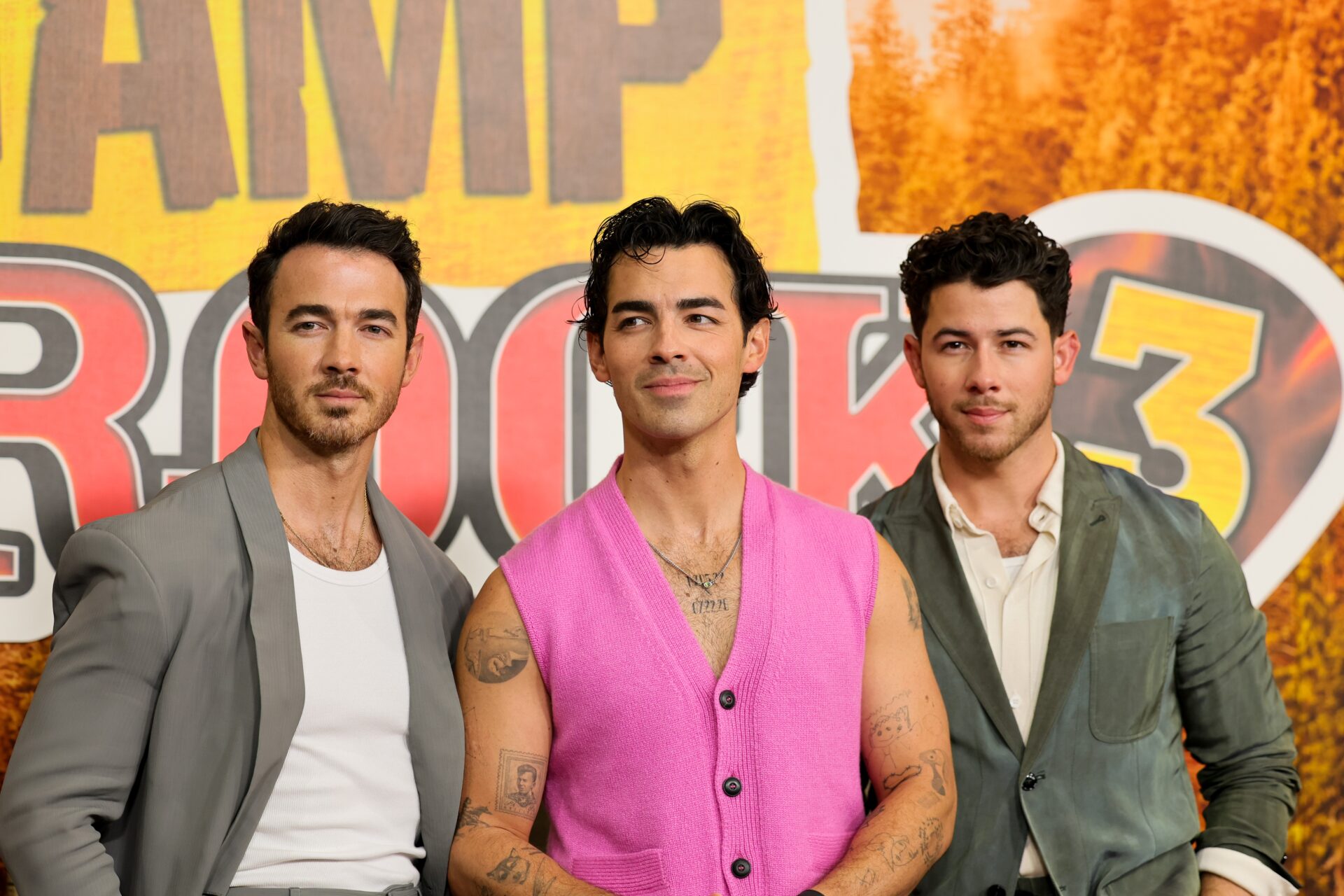 Jonas Brothers falam sobre retorno a 'Camp Rock' e a paternidade em Los Angeles