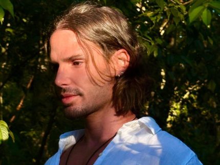 Jonatas Faro é confirmado no elenco de "A Fazenda 18" e troca ficção por realidade.
