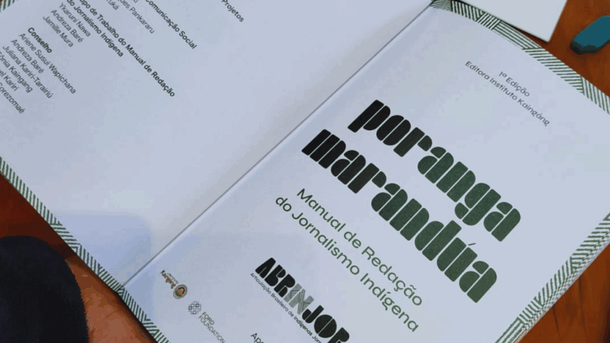 Jornalistas indígenas lançam manual inédito de comunicação na Câmara dos Deputados