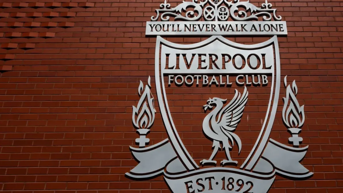 Liverpool vende 30% do clube para consórcio liderado por Jeff Bezos e Eduardo Saverin
