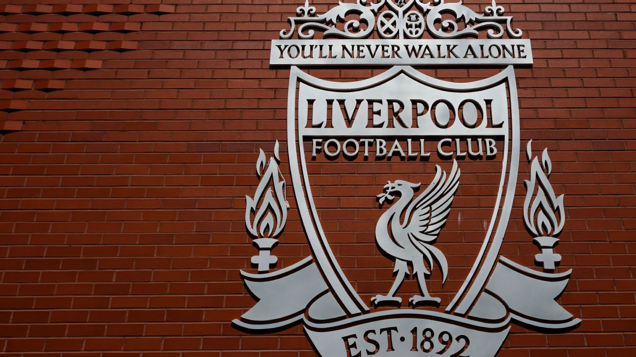 Liverpool vende 30% do clube para consórcio liderado por Jeff Bezos e Eduardo Saverin
