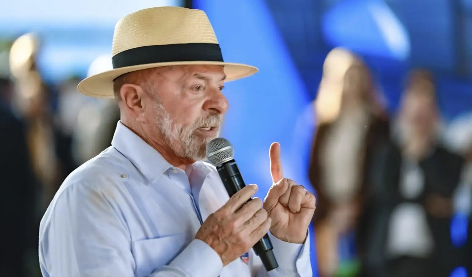 Lula recusa convite da GloboNews e jornalista aponta motivo em PowerPoint sobre Vorcaro