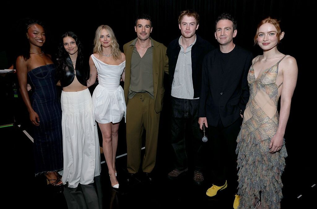 Marvel revela elenco de 'X-Men' em evento na Califórnia com Adam Driver no papel de vilão.
