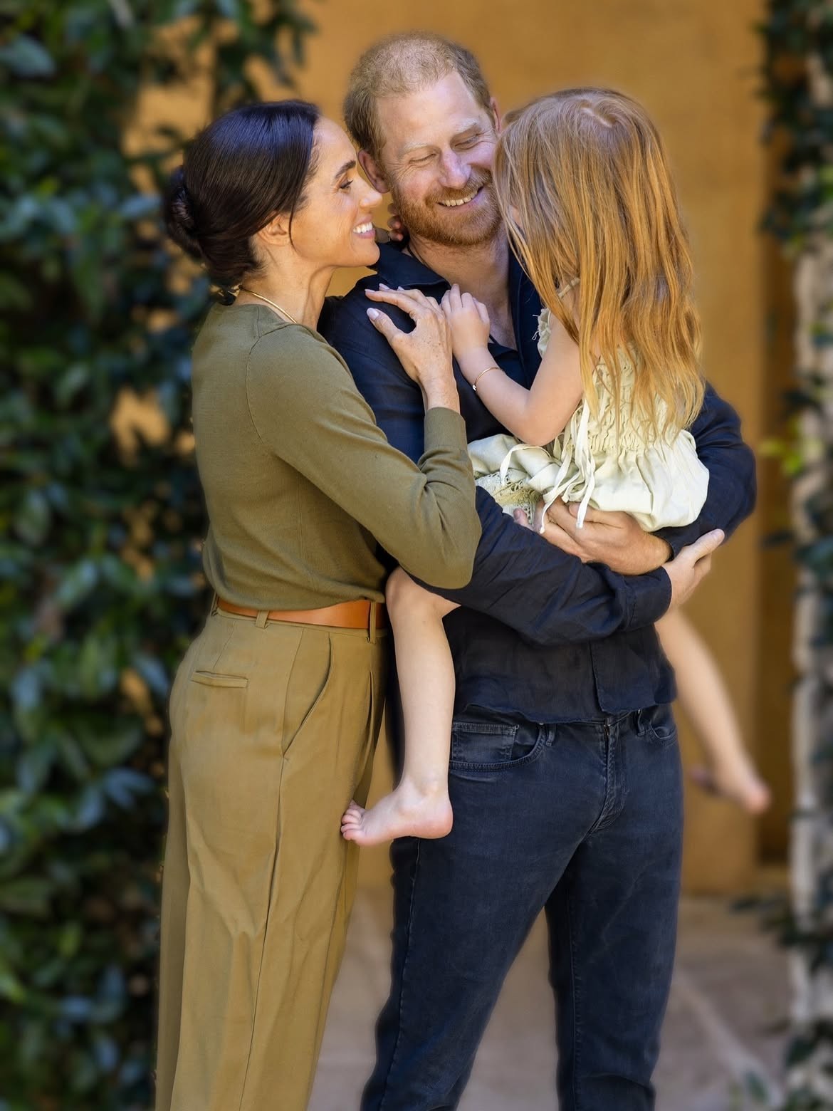Meghan Markle relembra infância de escoteira e conecta-se com Lilibet em documentário