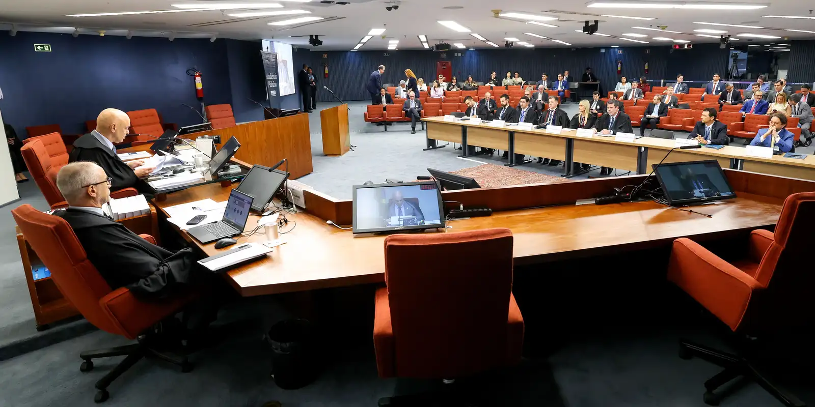 Moraes defende combate ao crime organizado além do aumento de penas no STF