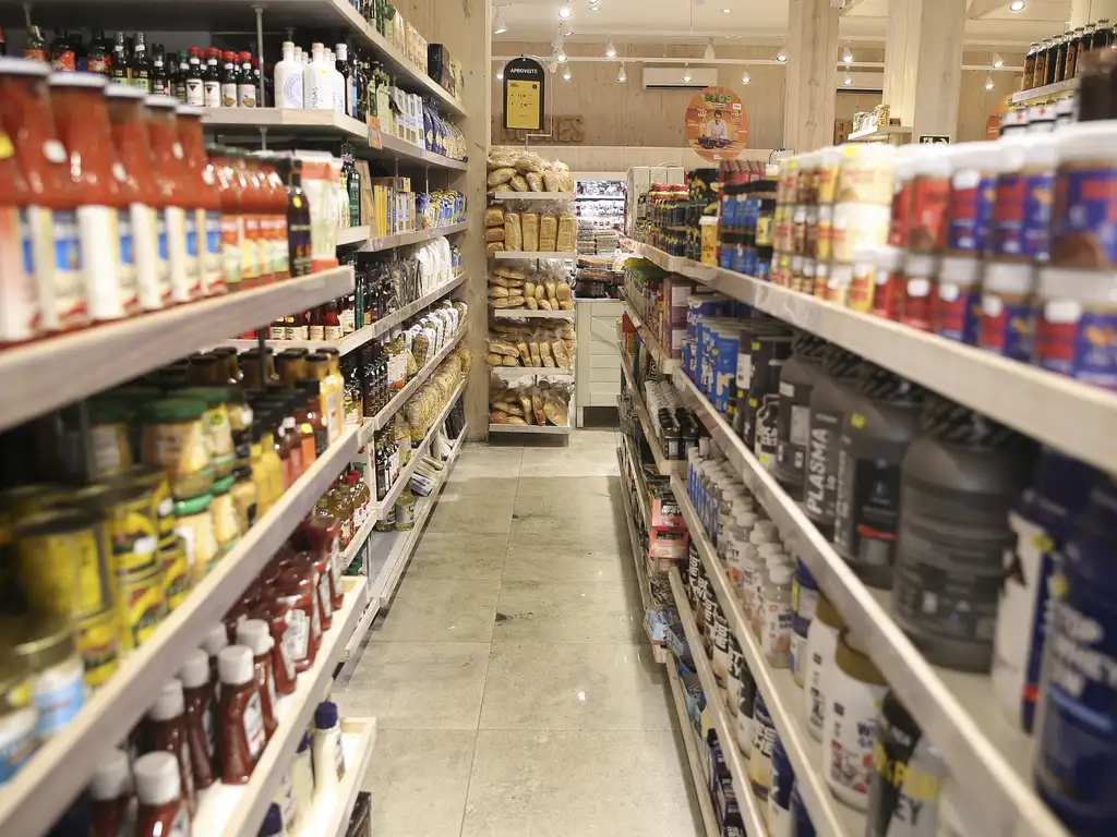ONU prevê nova alta nos preços dos alimentos até o fim de 2026 devido a conflitos e clima.