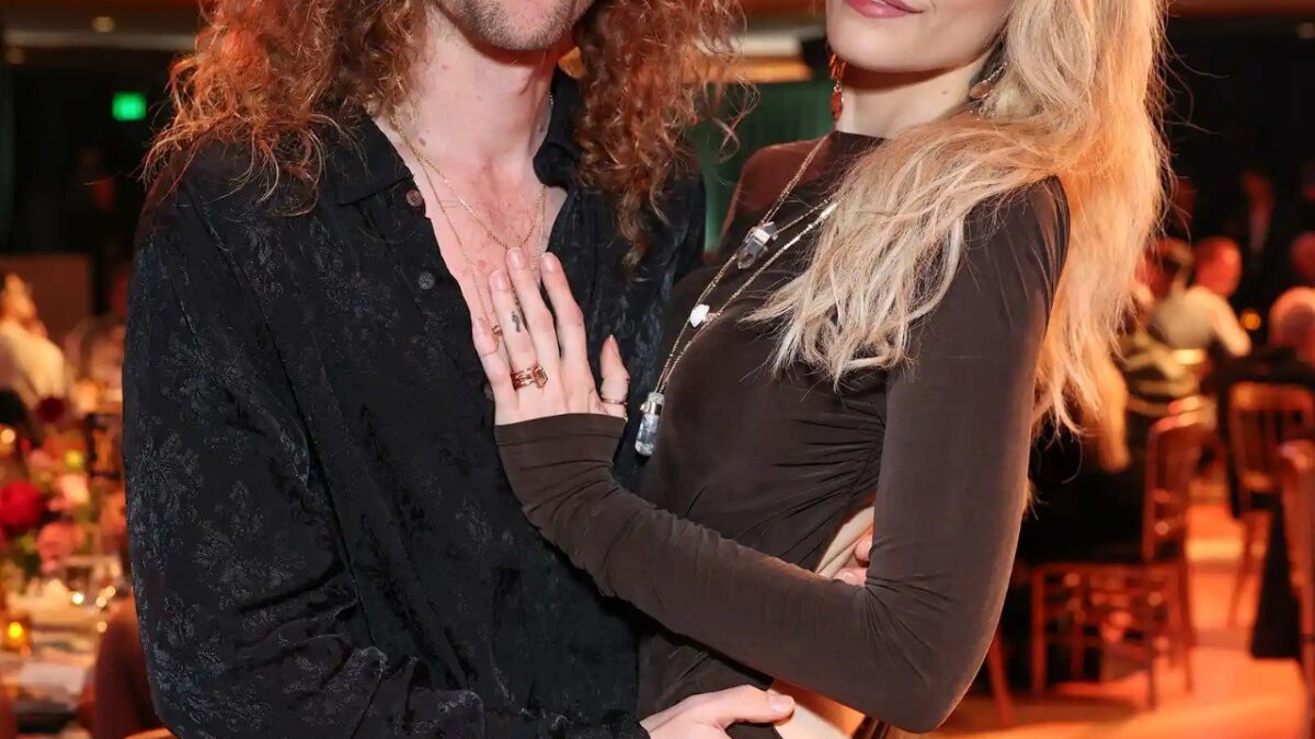 Paris Jackson revela que primeiro noivado aconteceu sob efeito de drogas