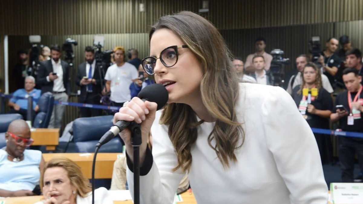 Patrimônio da vereadora Zoe Martínez cresce 226% e chega a R$ 2,1 milhões