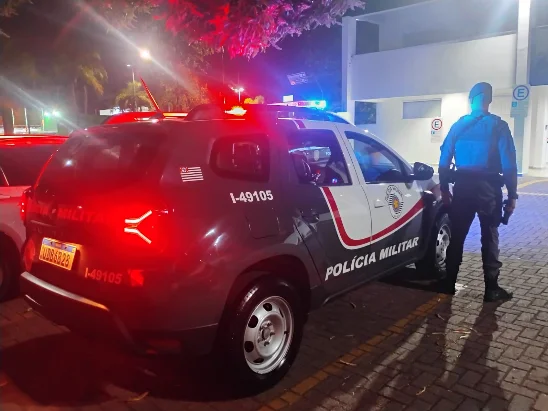 Polícia Militar prende dois por furto de fios de cobre em supermercado em Jundiaí
