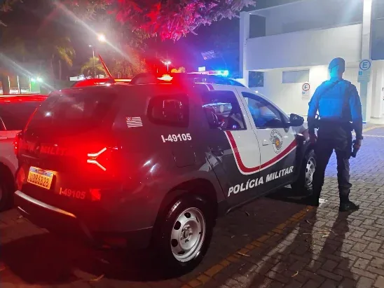 Polícia Militar prende dois por furto de fios de cobre em supermercado em Jundiaí